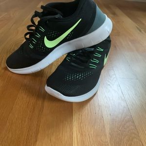 **BRAND NEW Nike Free Run Mens 7